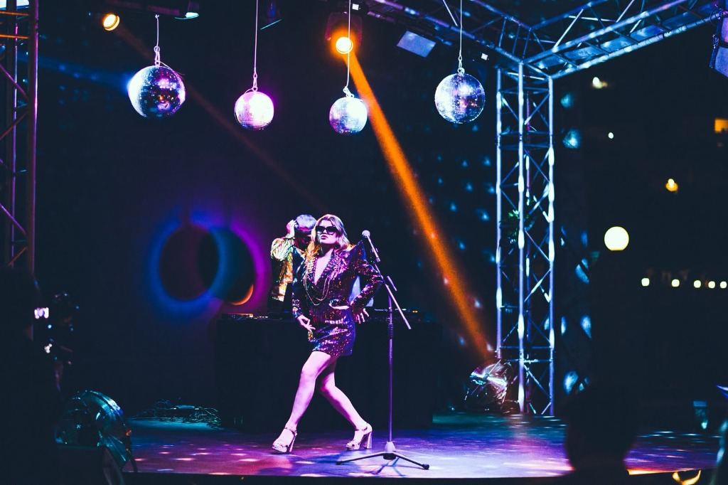 DISCOLAND Canlı Sahne Performansı